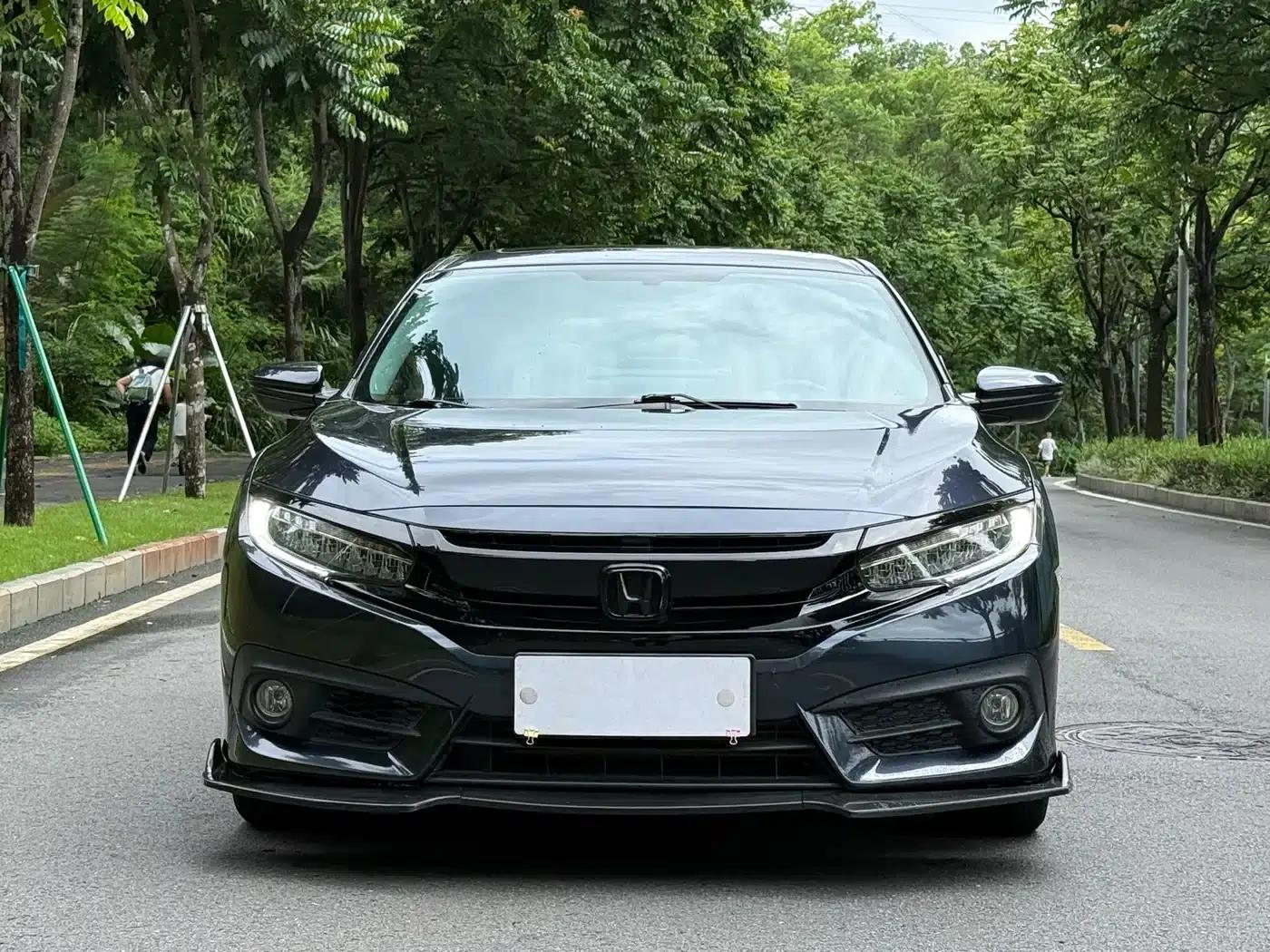 2016 Civic 220TURBO CVT Premium Edition — миниатюра 2