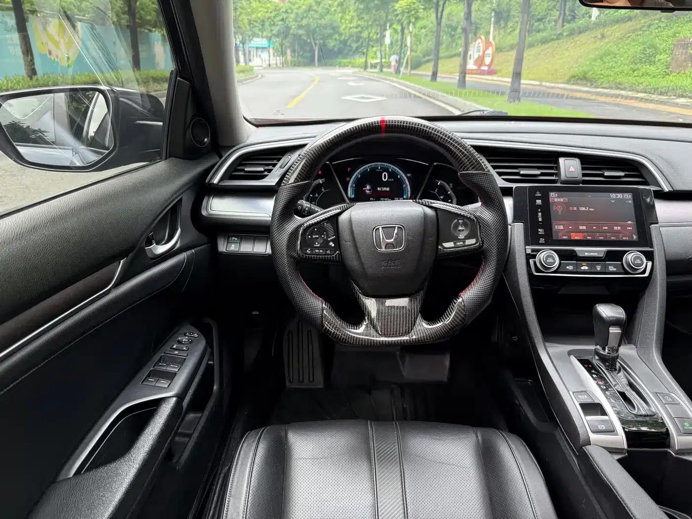 2016 Civic 220TURBO CVT Premium Edition — миниатюра 12