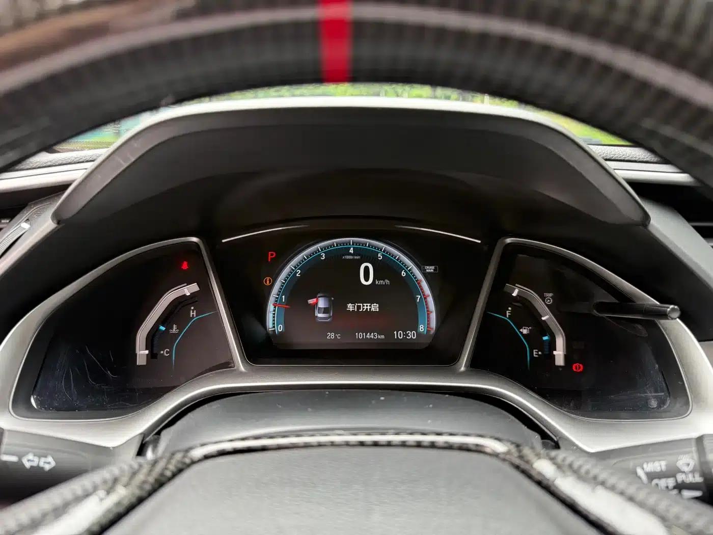 2016 Civic 220TURBO CVT Premium Edition — миниатюра 13