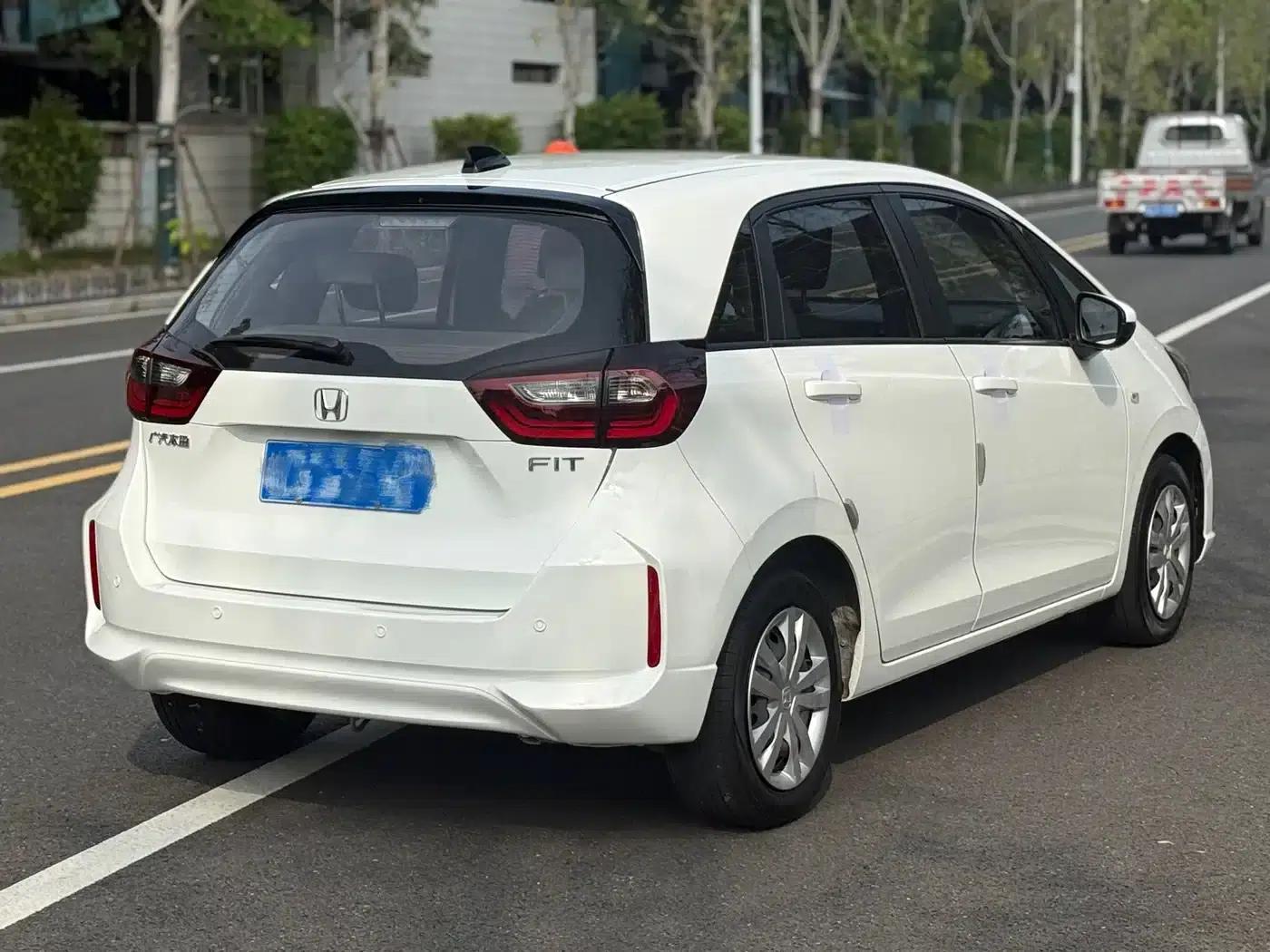 Honda Fit 2021 1.5L CVT Trend Edition — миниатюра 3