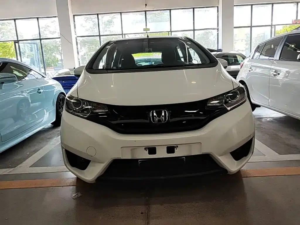 Honda Fit 2014 1.5L LX Manual Comfort Model — миниатюра 3