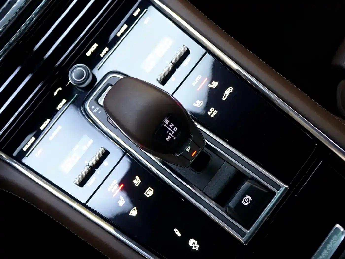 2019 Panamera Executive Long Wheelbase 2.9T — миниатюра 17