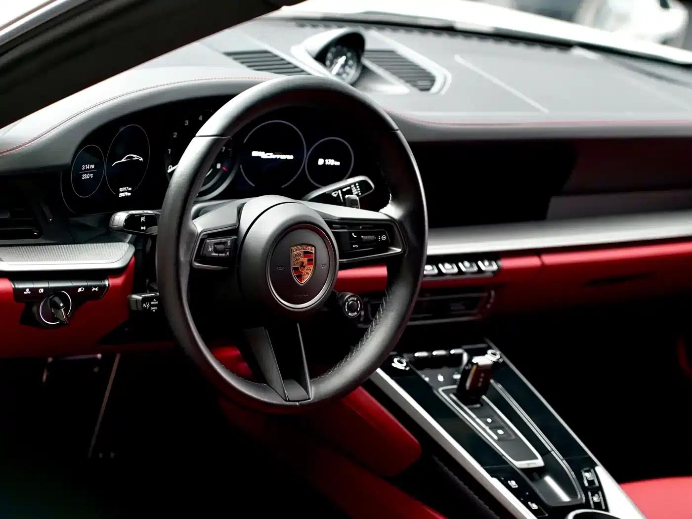 2023 Porsche 911 Carrera 3.0T — миниатюра 13