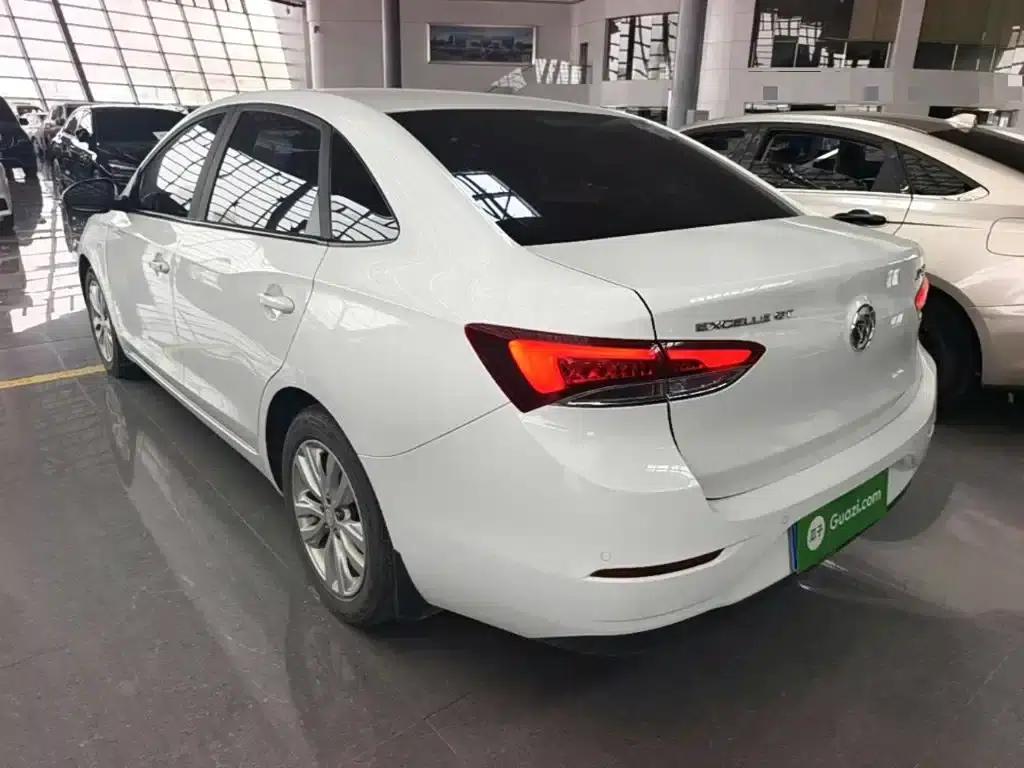 Buick Excelle 2021 Facelift Classic 1.5L Automatic Elite — миниатюра 5