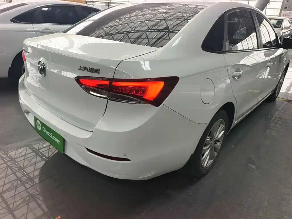 Buick Excelle 2021 Facelift Classic 1.5L Automatic Elite — миниатюра 8
