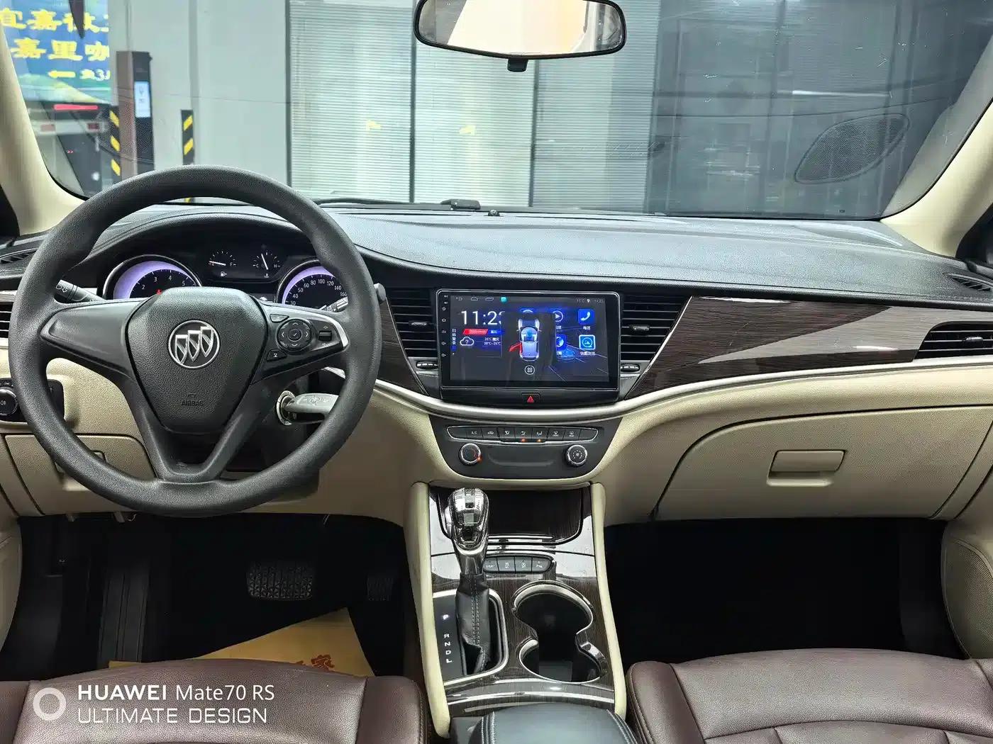 Buick Verano 2018 Sedan 15S Automatic Entry-Level — миниатюра 11