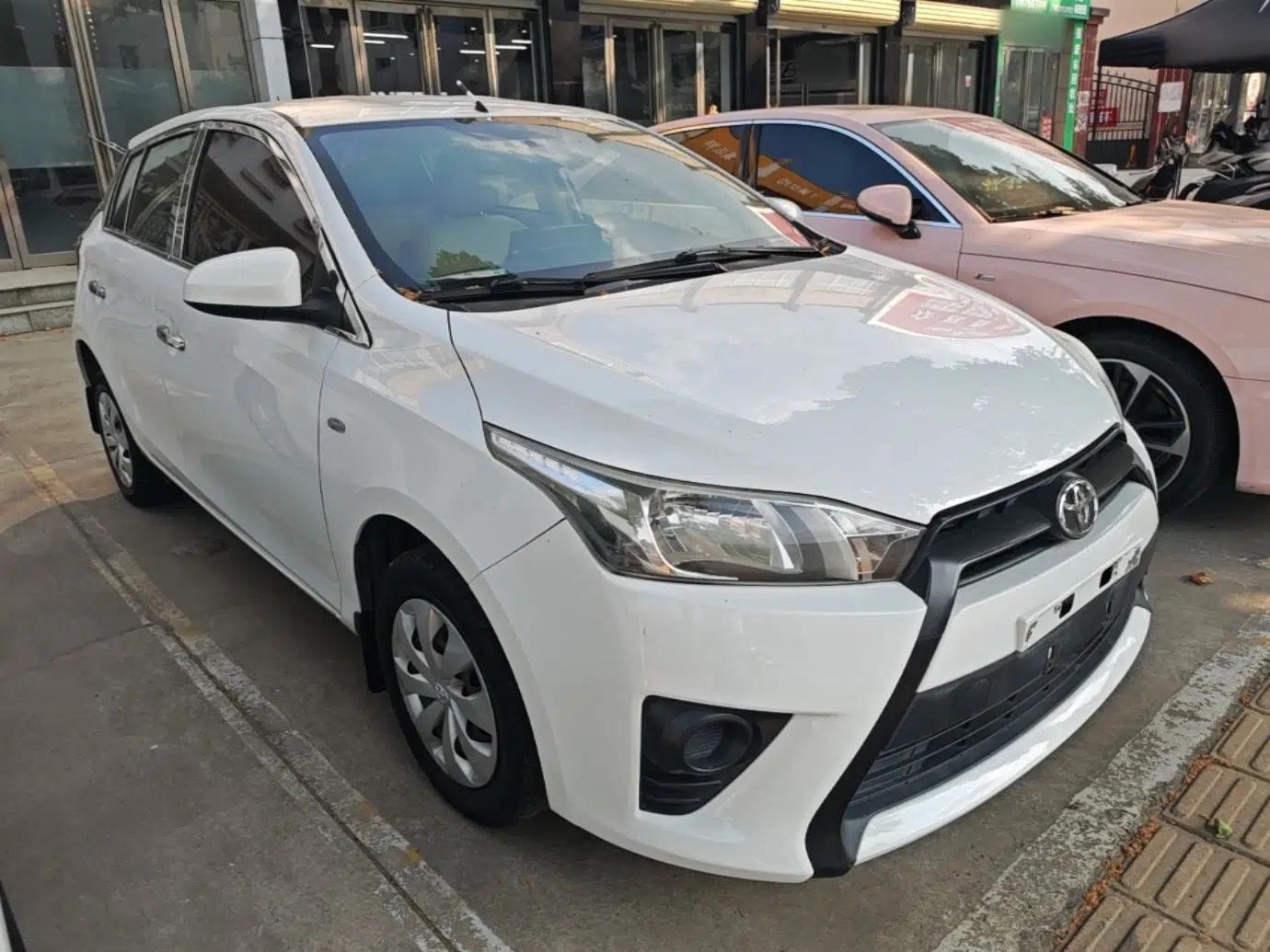 Toyota YARiS L Zhi Xuan 2014 1.3E Manual Charm Edition — миниатюра 3