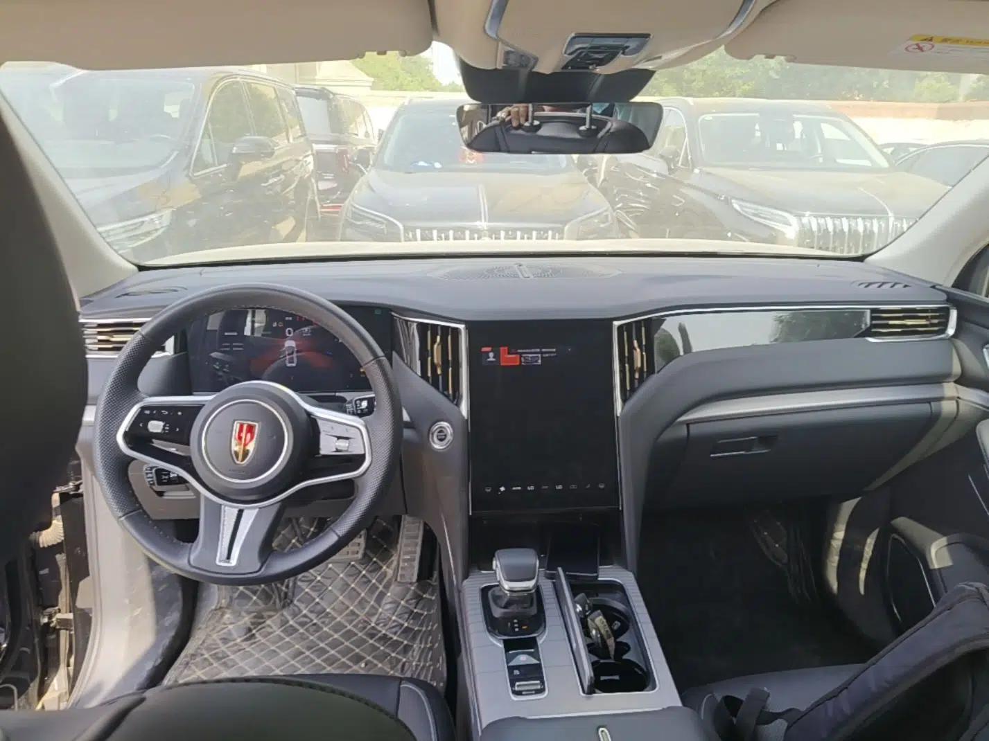 Hongqi HS7 PHEV 2024 2.0T PHEV Four-Wheel Drive Flagship Edition 6 Seats — миниатюра 12