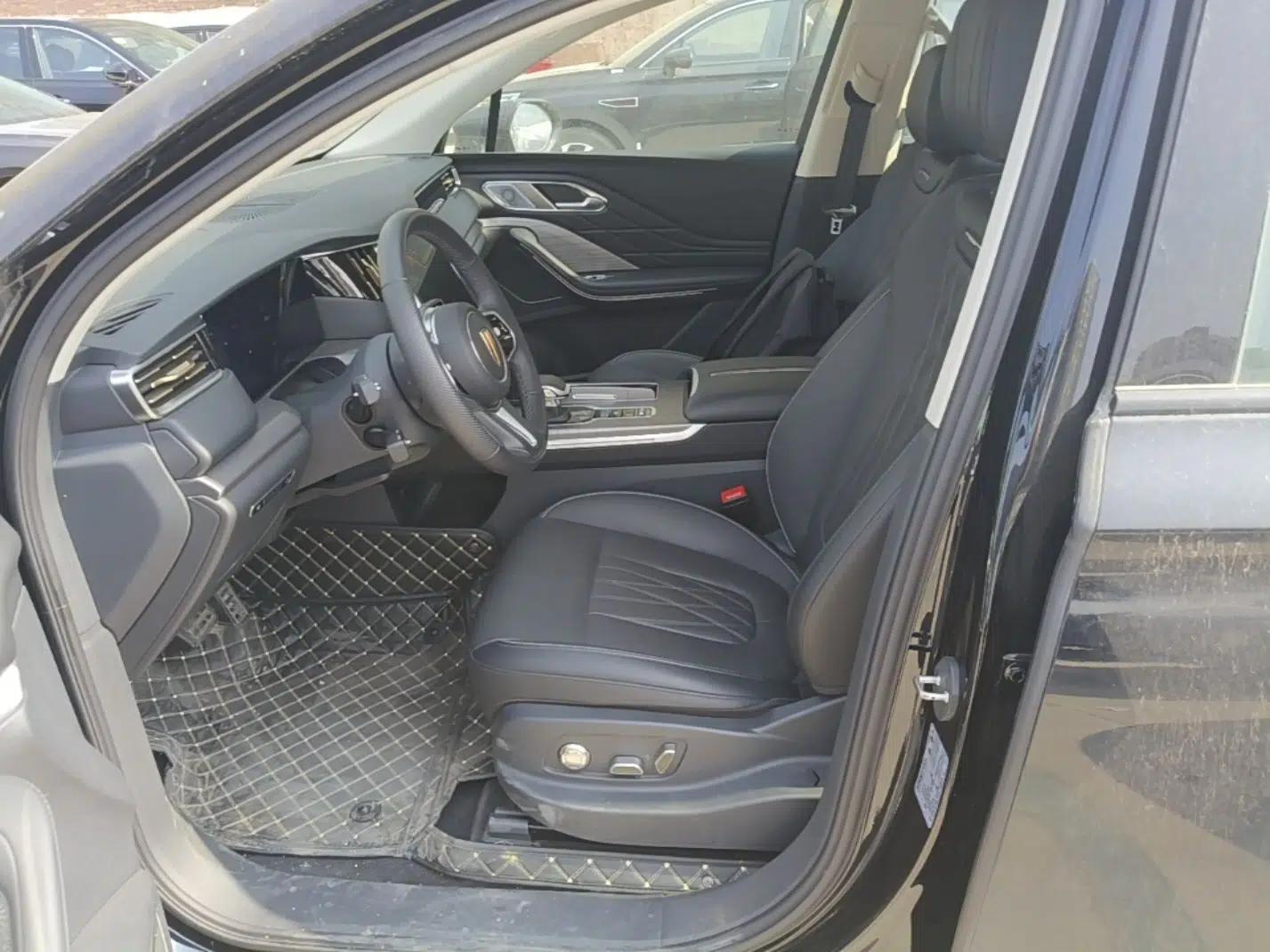 Hongqi HS7 PHEV 2024 2.0T PHEV Four-Wheel Drive Flagship Edition 6 Seats — миниатюра 17