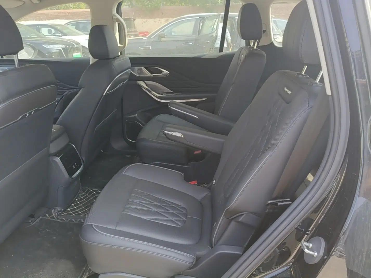 Hongqi HS7 PHEV 2024 2.0T PHEV Four-Wheel Drive Flagship Edition 6 Seats — миниатюра 20