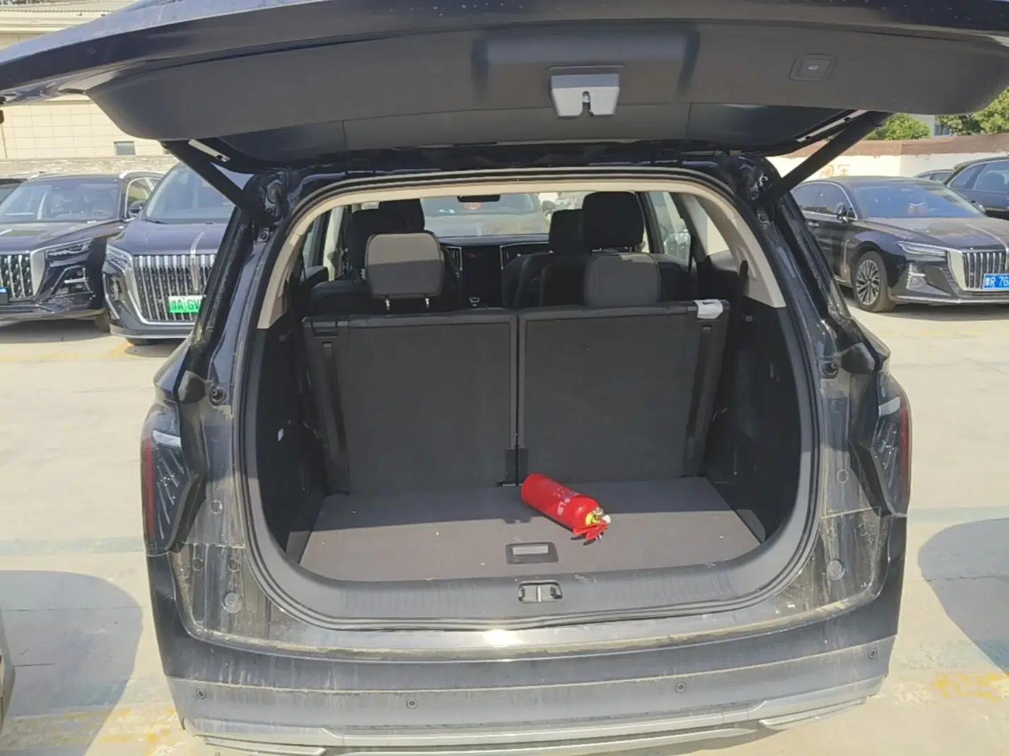 Hongqi HS7 PHEV 2024 2.0T PHEV Four-Wheel Drive Flagship Edition 6 Seats — миниатюра 22