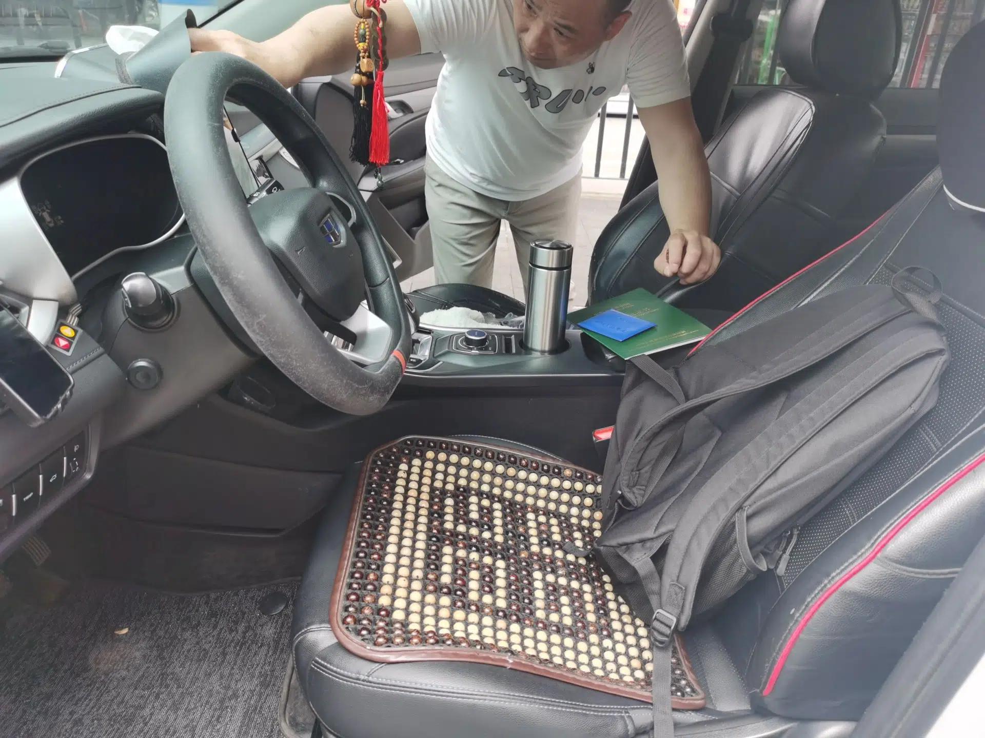 Geely Auto Emgrand New Energy 2019 EV500 Ambition Standard Range Edition — миниатюра 15