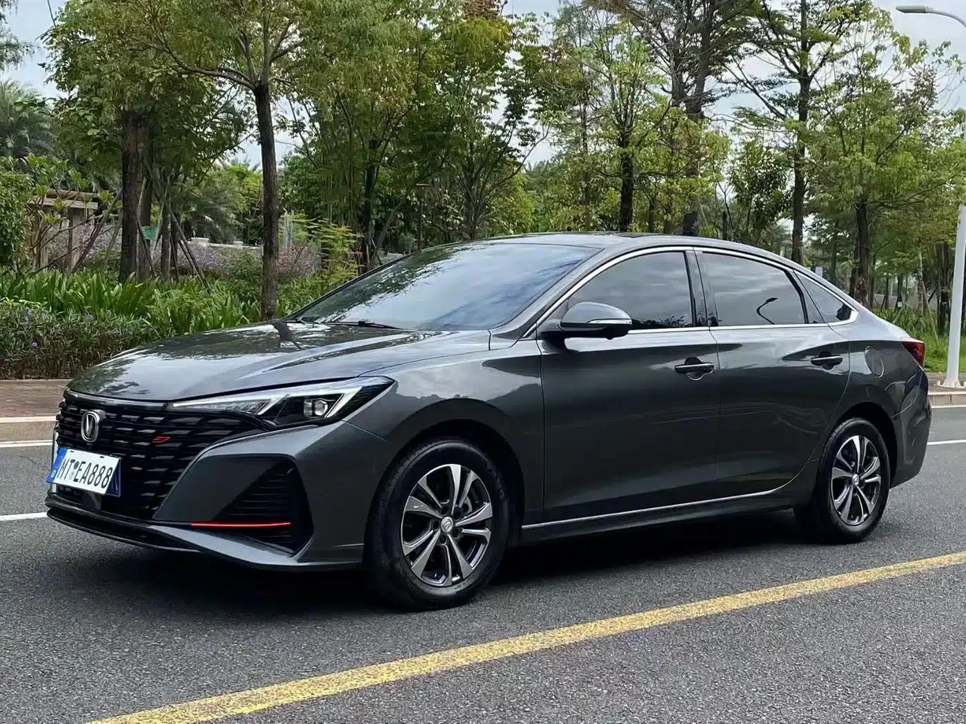 Changan Eado 2023 Enjoy Edition PLUS Blue Whale NE 1.4T GDI DCT Premium Edition — миниатюра 1