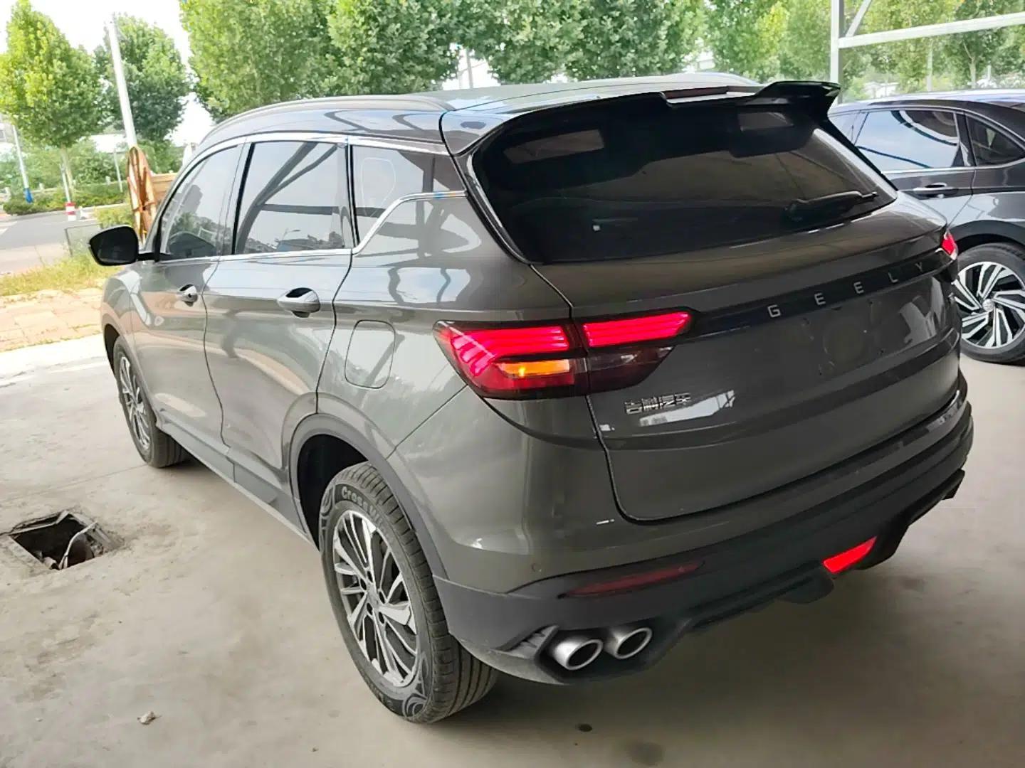 Geely Auto Coolray 2021 1.4T Manual Gold Edition — миниатюра 4