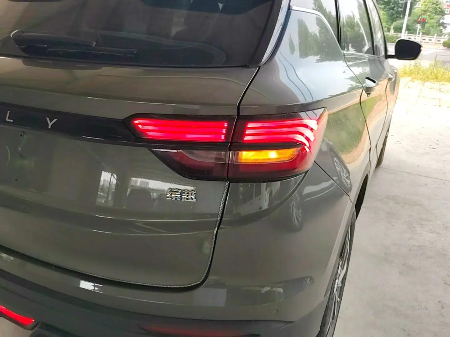 Geely Auto Coolray 2021 1.4T Manual Gold Edition — миниатюра 9