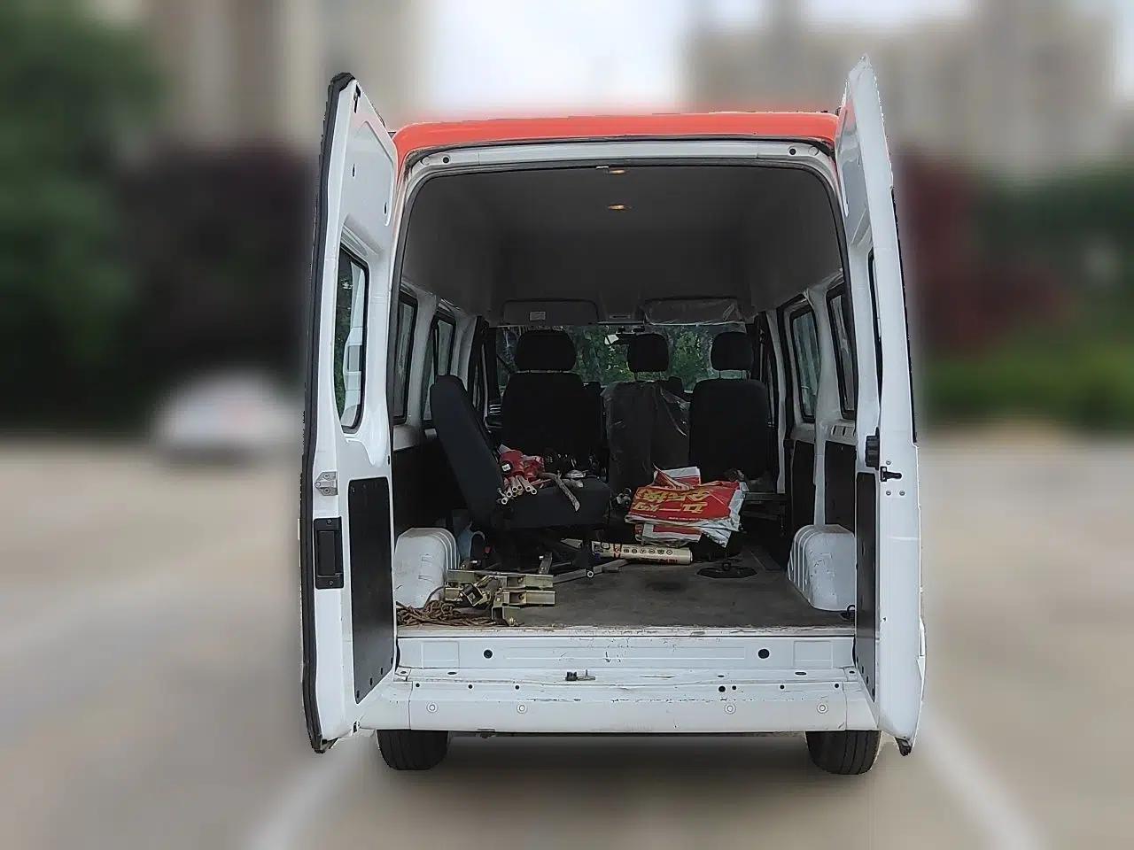 JMC Fushun 2022 2.0T Manual Multi-Function Passenger Vehicle Short Wheelbase Mid-Height Roof 6-Seater — миниатюра 19