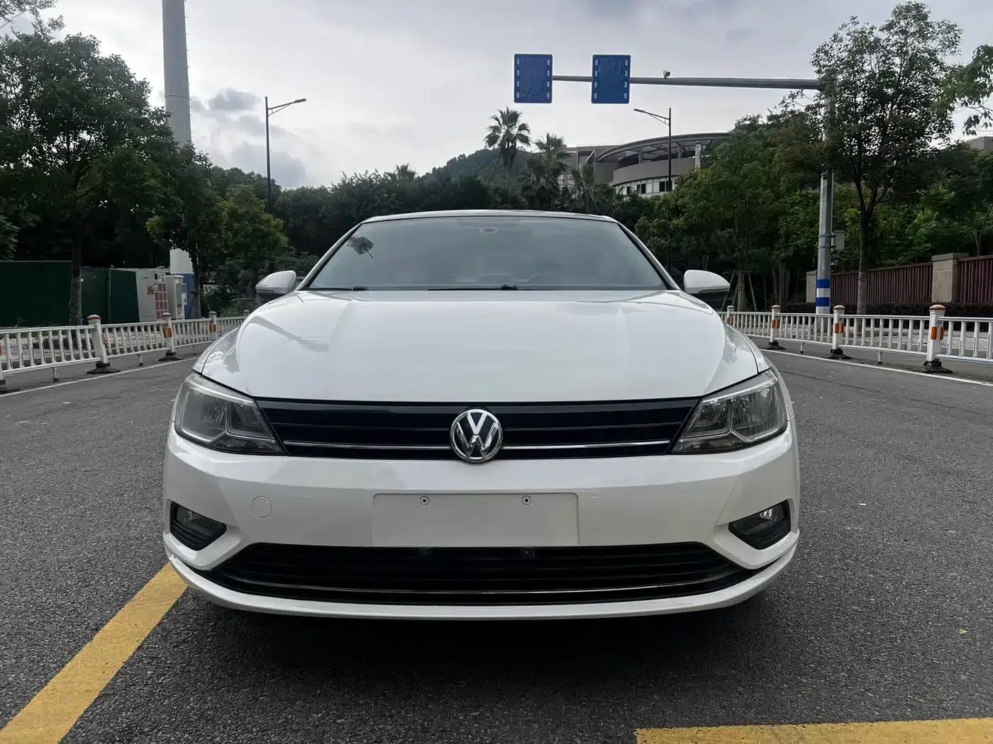 Lamando 2015 280TSI DSG Comfort Edition — миниатюра 2