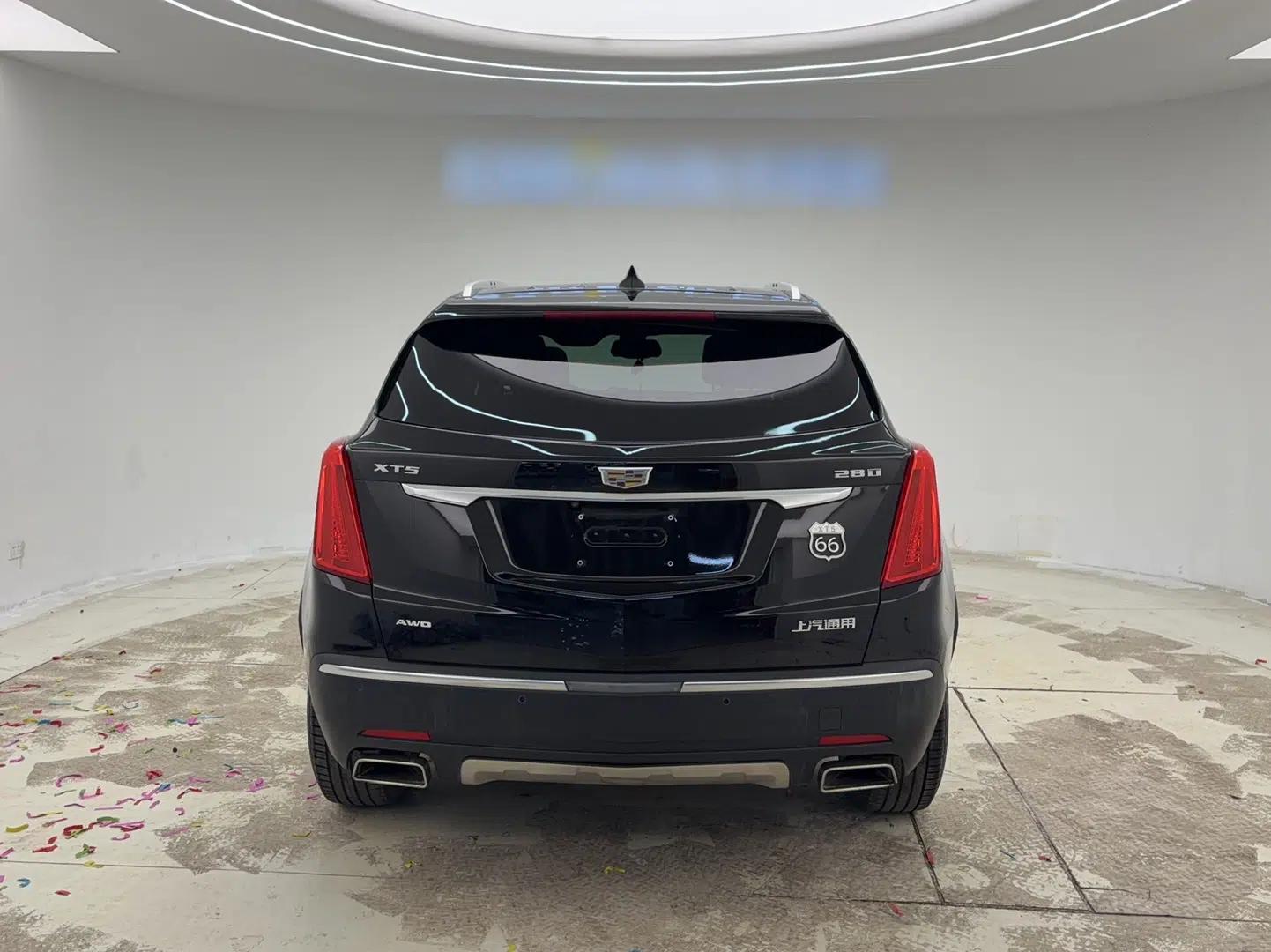 Cadillac XT5 2017 Anniversary Edition 28T Four-Wheel Drive Luxury Model — миниатюра 7