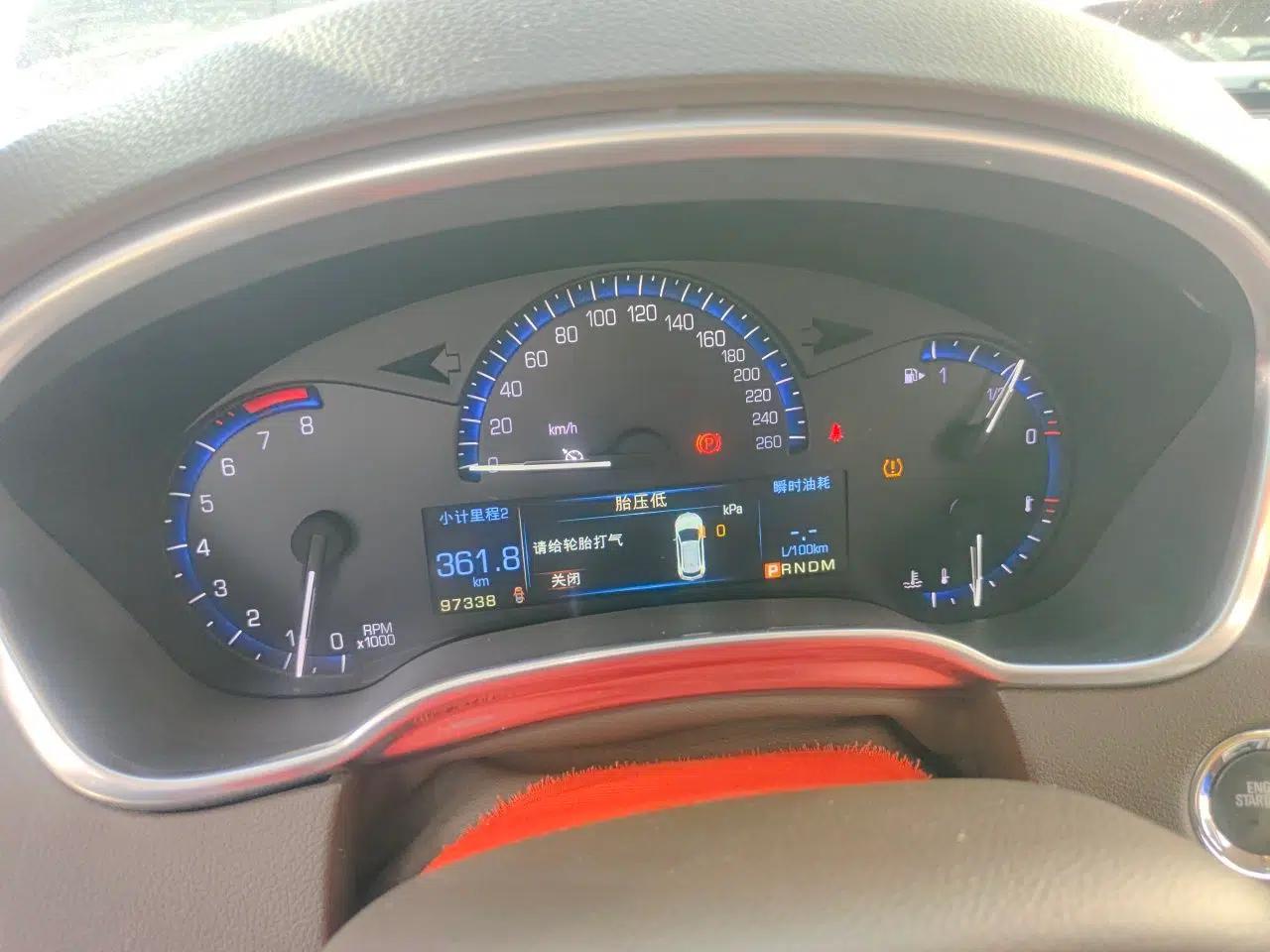 Cadillac SRX 2014 3.0L Elite Model — миниатюра 11