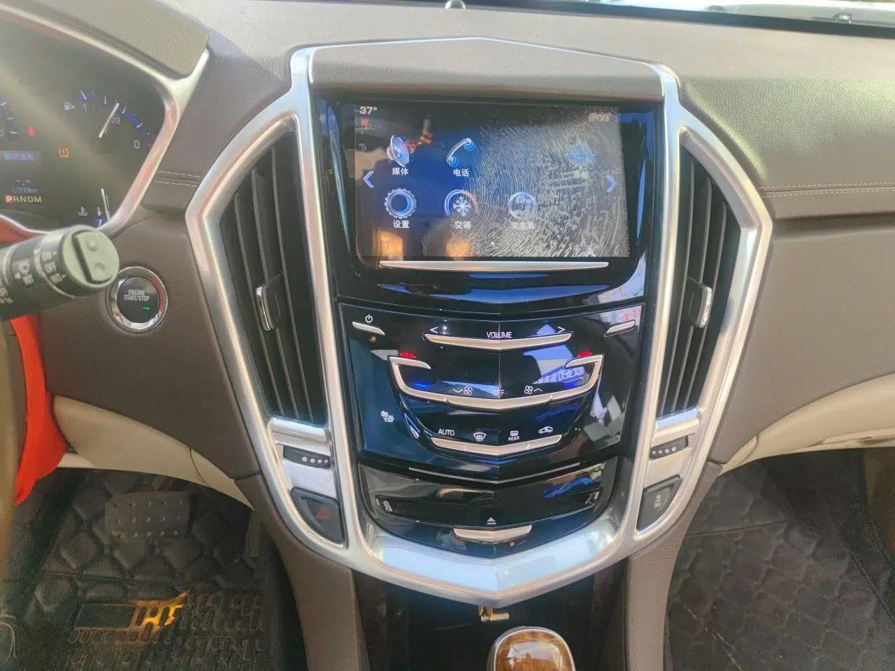 Cadillac SRX 2014 3.0L Elite Model — миниатюра 13