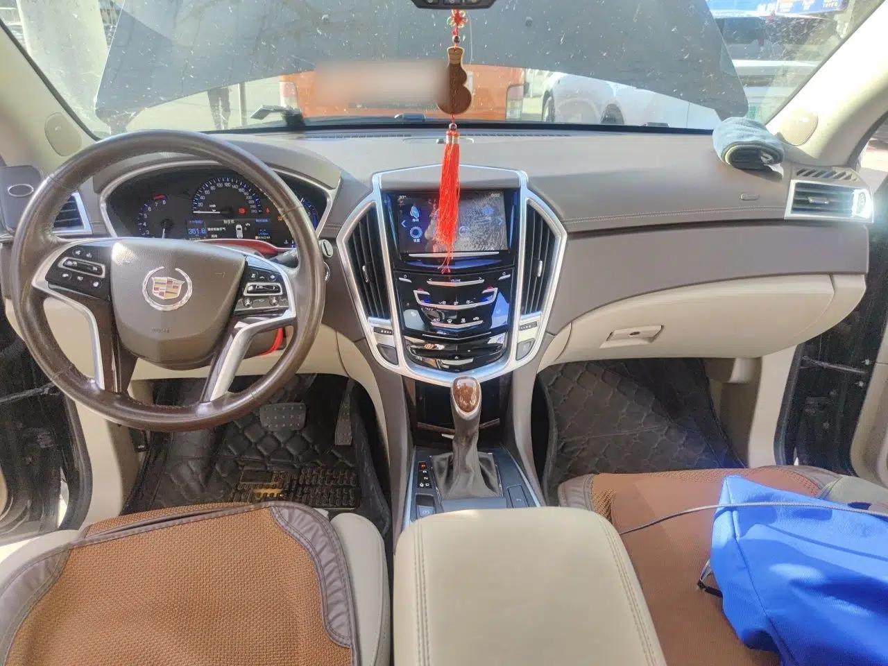 Cadillac SRX 2014 3.0L Elite Model — миниатюра 9
