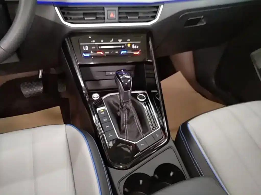 Tayron PHEV 2023 280TSI Luxury Plus Advanced Edition — миниатюра 14