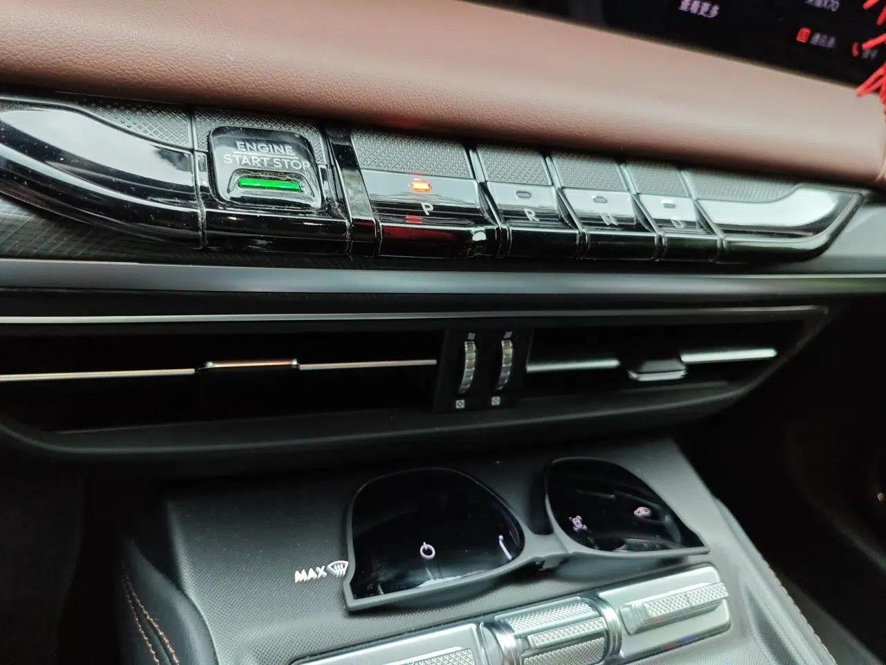 Lincoln Z 2024 2.0T Two-Wheel Drive Luxury Hybrid Version — миниатюра 14