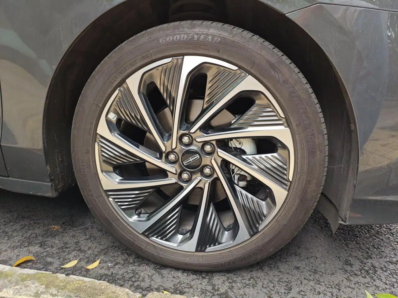 Lincoln Z 2024 2.0T Two-Wheel Drive Luxury Hybrid Version — миниатюра 8