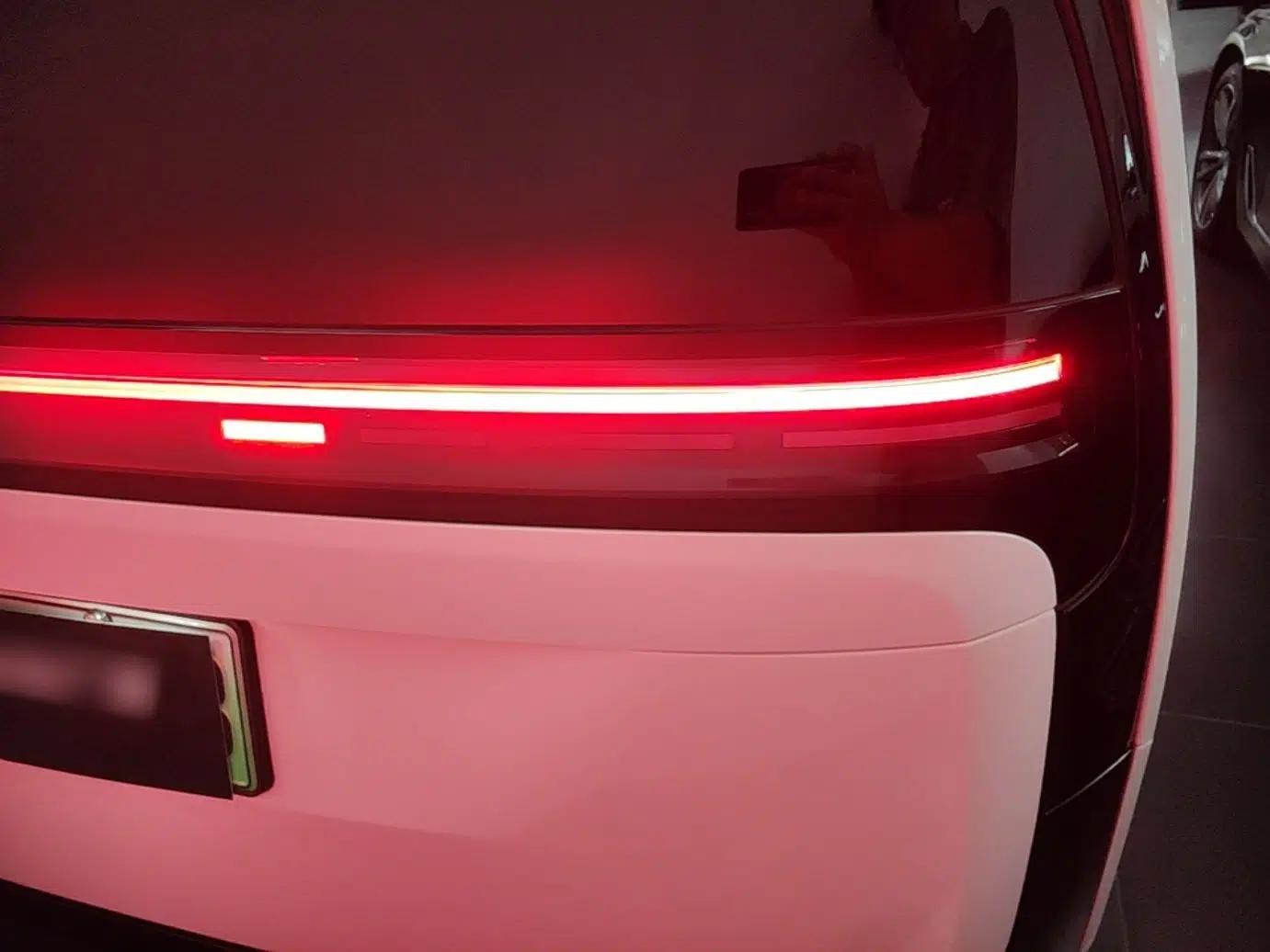 Li Auto MEGA 2024 Ultra Model — миниатюра 9