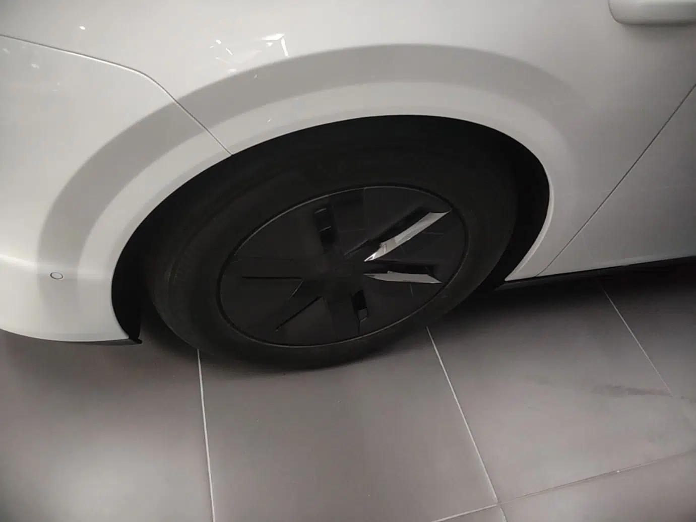 Li Auto MEGA 2024 Ultra Model — миниатюра 10