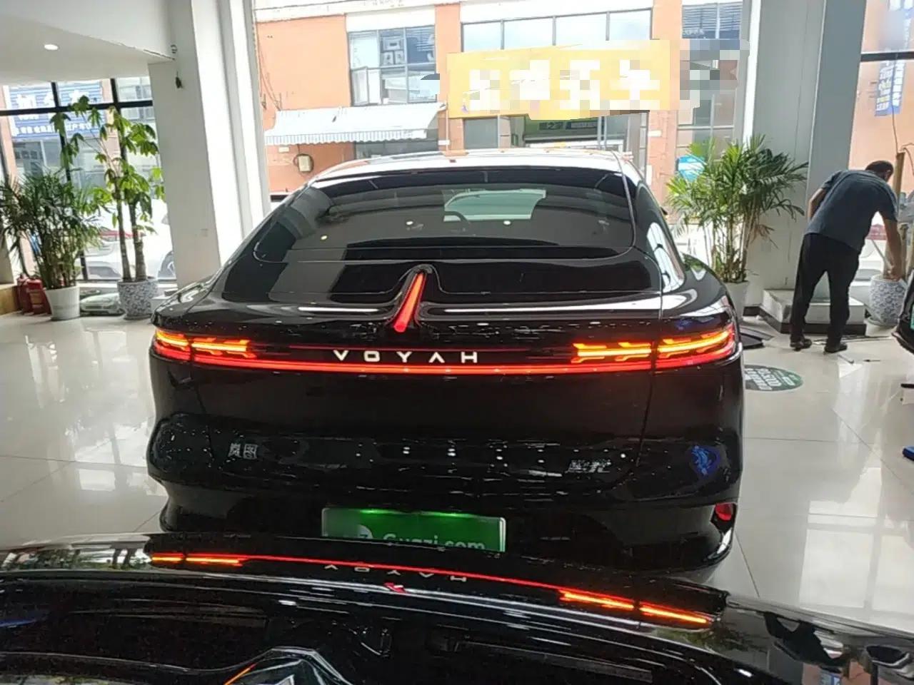 VOYAH PASSION 2024 PHEV Four-Wheel Drive Ultra-Long Range Executive Edition — миниатюра 5