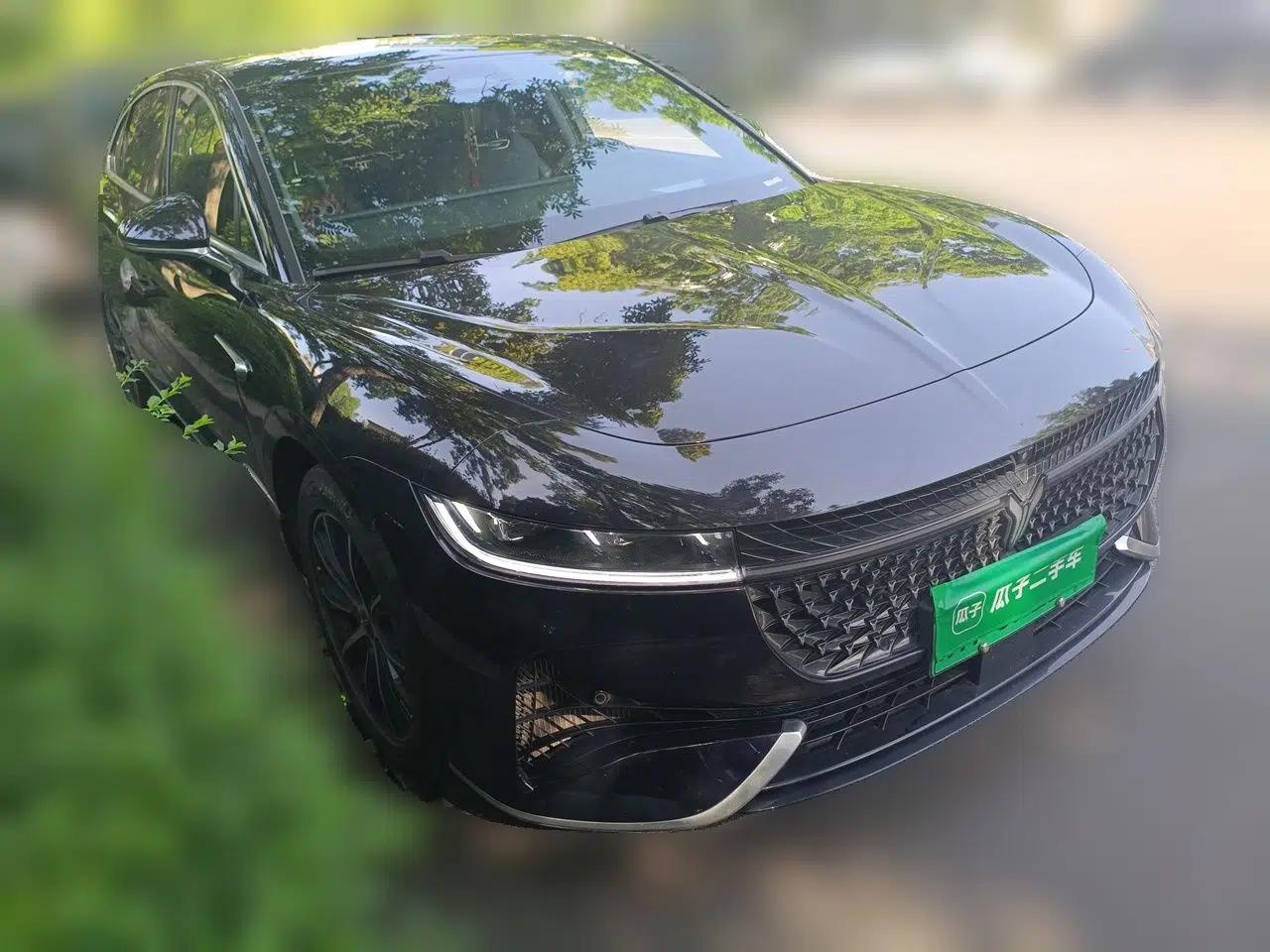 VOYAH PASSION 2024 PHEV Four-Wheel Drive Ultra-Long Range Executive Edition — миниатюра 3