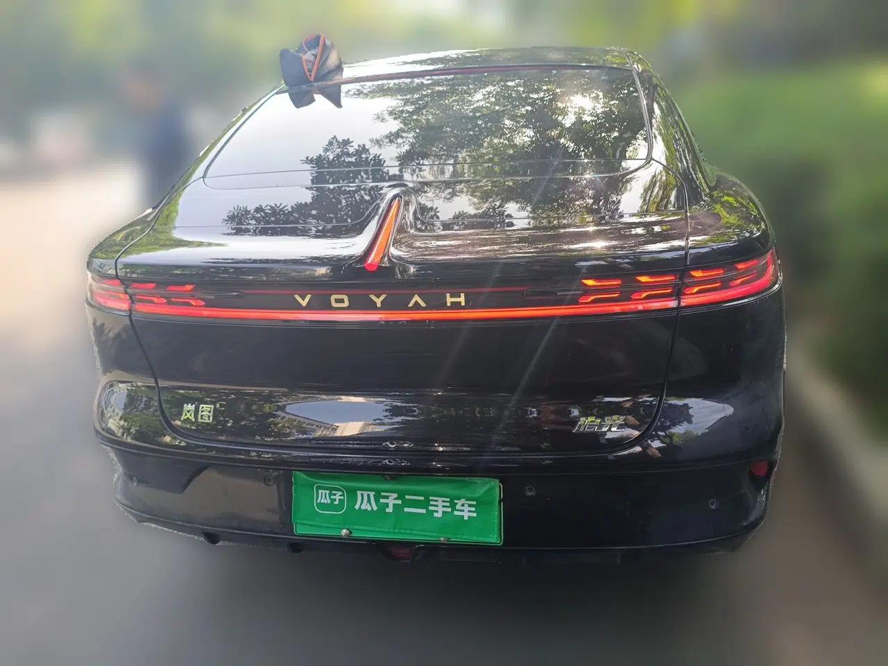 VOYAH PASSION 2024 PHEV Four-Wheel Drive Ultra-Long Range Executive Edition — миниатюра 5