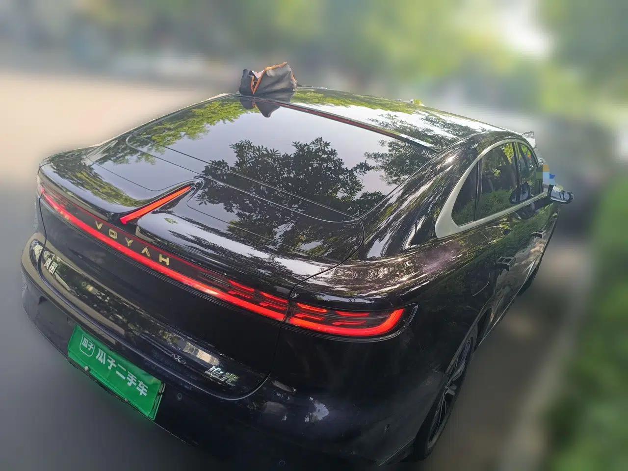 VOYAH PASSION 2024 PHEV Four-Wheel Drive Ultra-Long Range Executive Edition — миниатюра 6