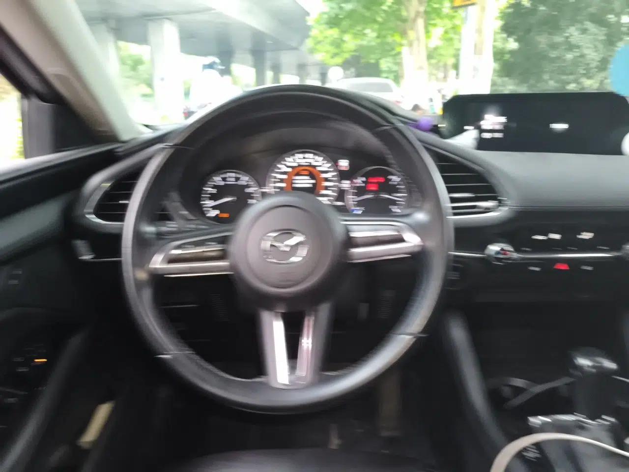 Mazda 3 Axela 2020 2.0L Automatic Zhiya Edition — миниатюра 10