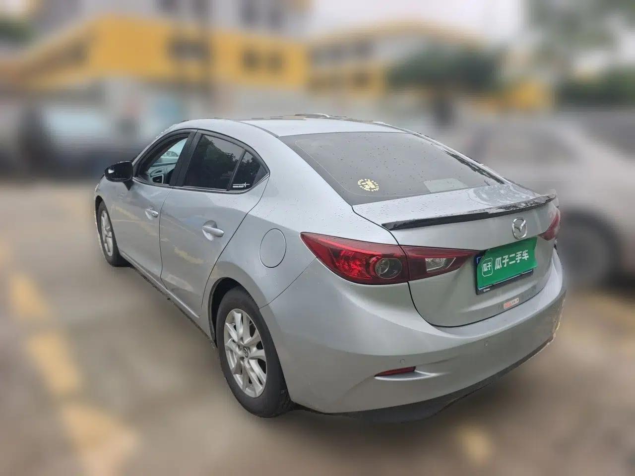 Mazda 3 Axela 2017 Sedan 1.5L Automatic Comfort Model Emission Standard China V — миниатюра 4