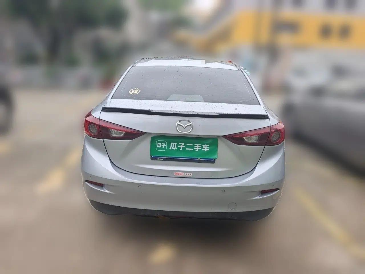 Mazda 3 Axela 2017 Sedan 1.5L Automatic Comfort Model Emission Standard China V — миниатюра 5