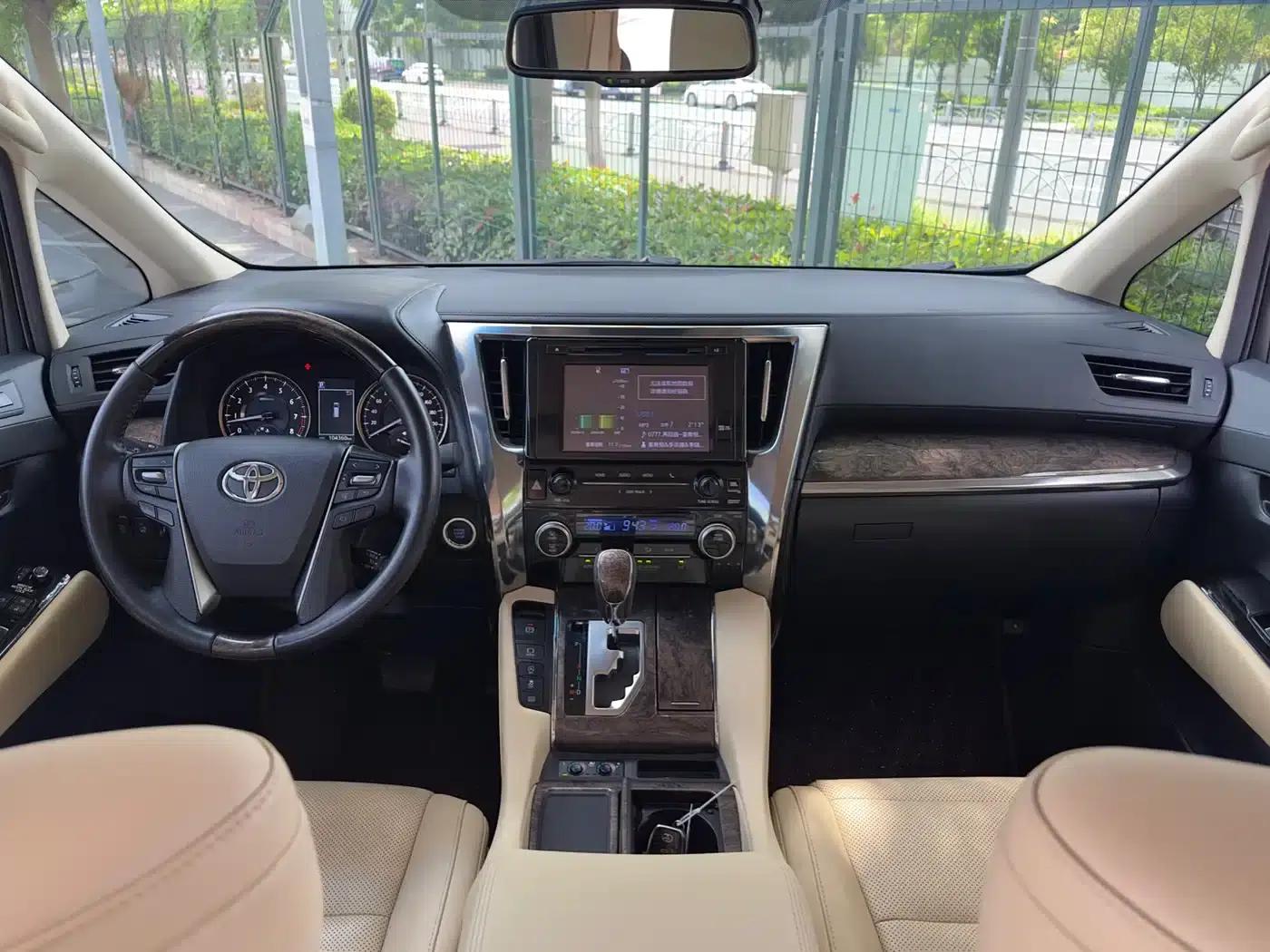 2018 Alphard Facelift 3.5L Premium Edition — миниатюра 18