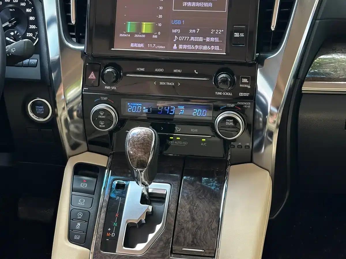 2018 Alphard Facelift 3.5L Premium Edition — миниатюра 20