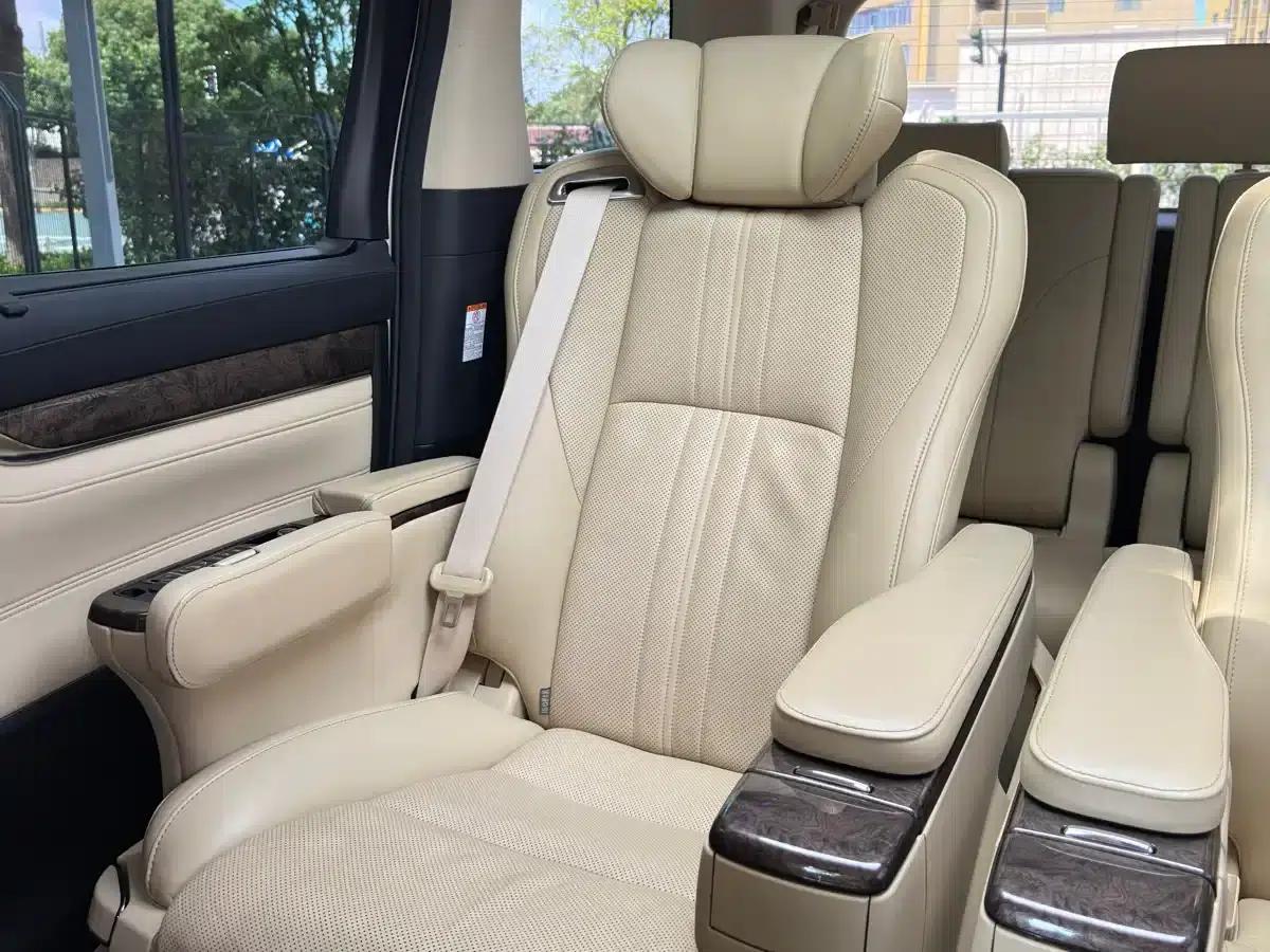 2018 Alphard Facelift 3.5L Premium Edition — миниатюра 24