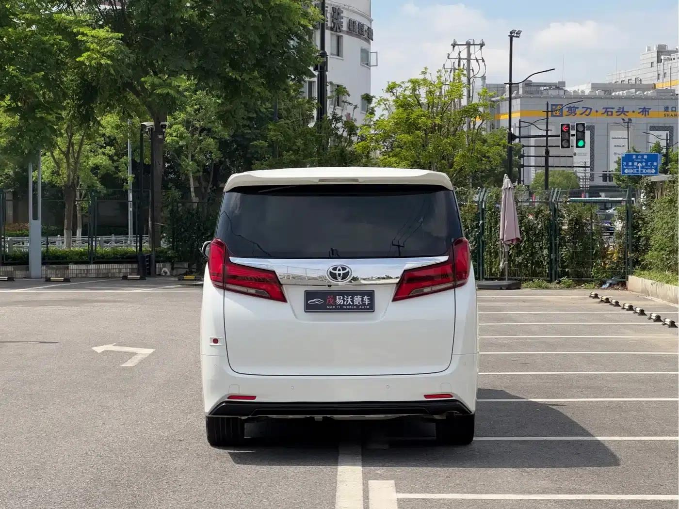 2018 Alphard Facelift 3.5L Premium Edition — миниатюра 4