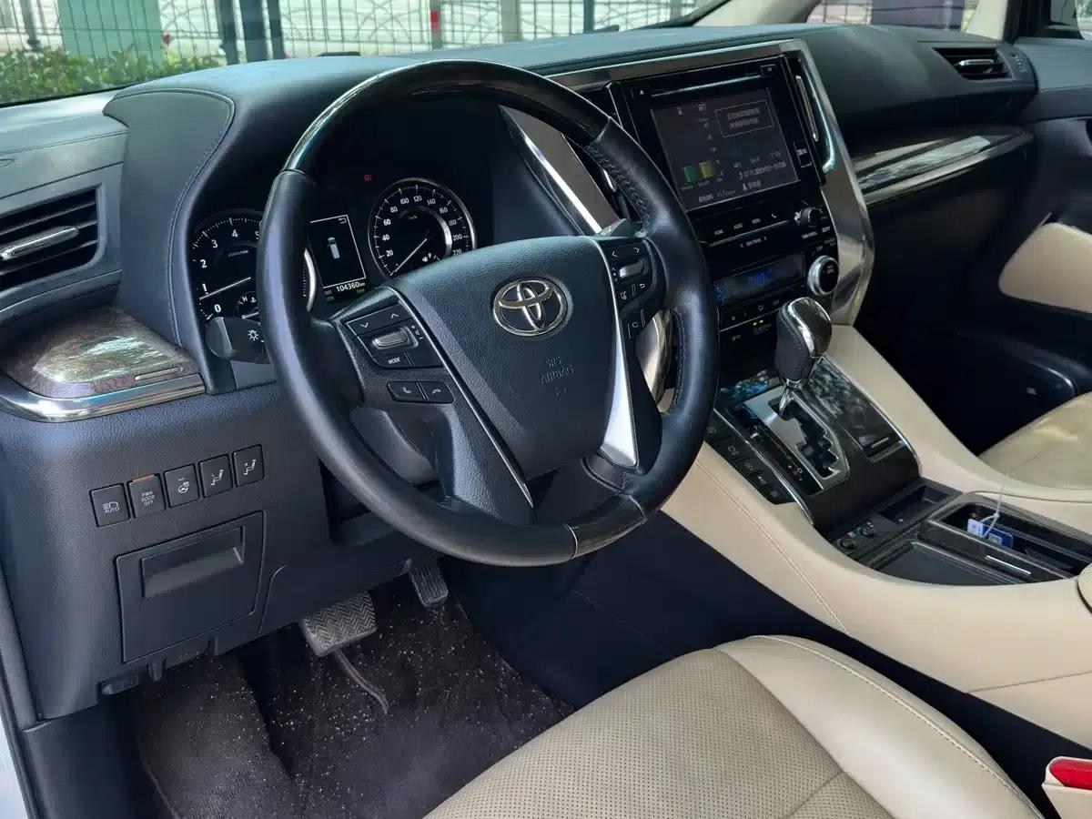 2018 Alphard Facelift 3.5L Premium Edition — миниатюра 9