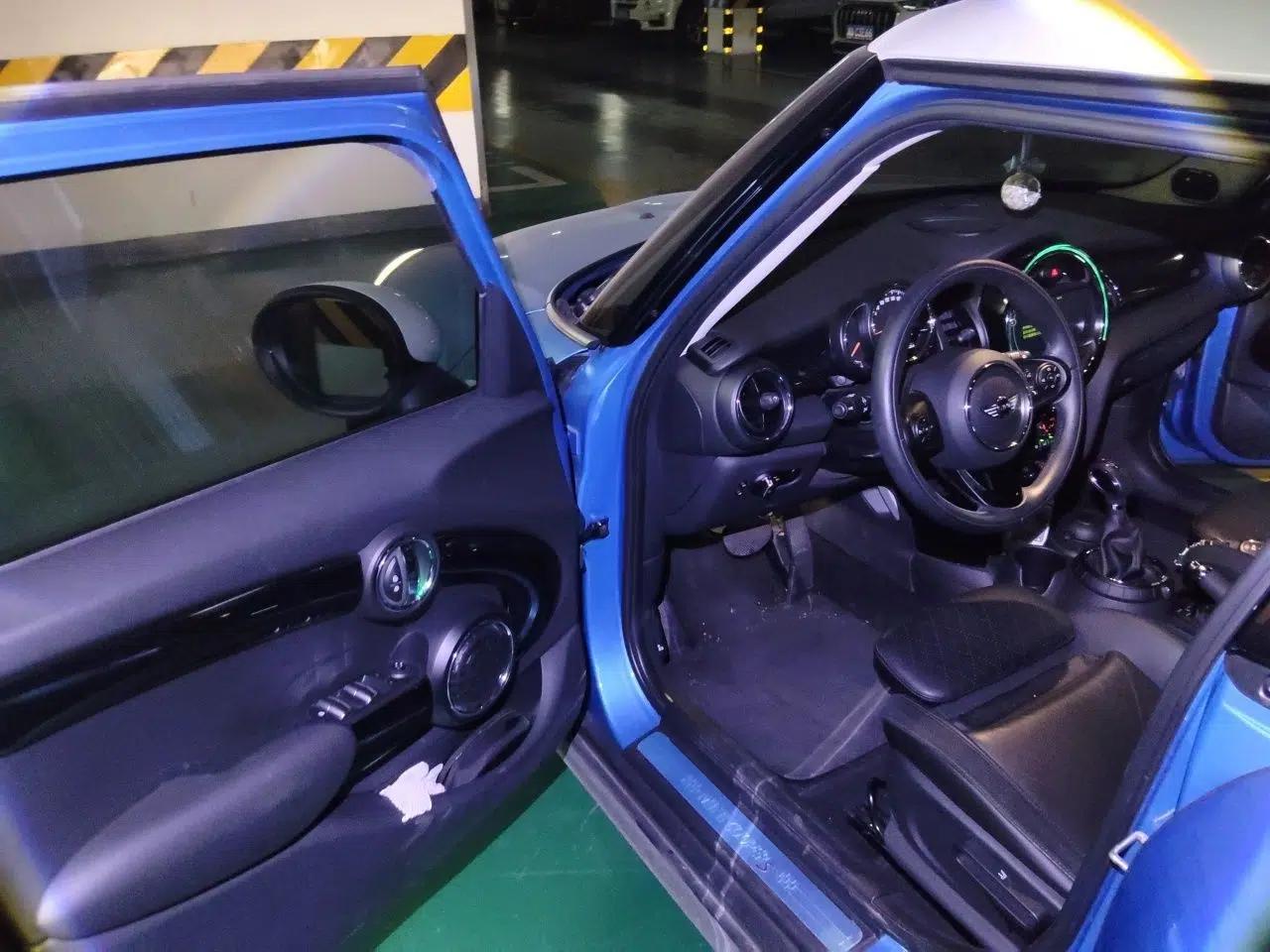 MINI 2015 2.0T COOPER S Five-Door Edition — миниатюра 16