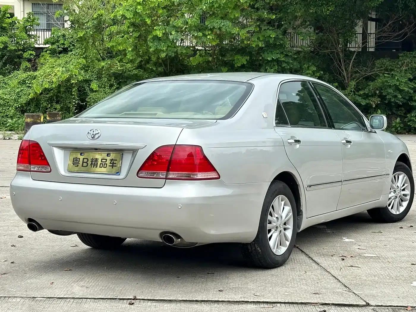 Crown 2005 3.0L Royal — миниатюра 5