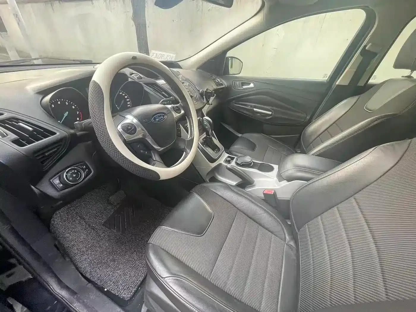 Ford Kuga 2013 1.6L GTDi 2WD Fashion Edition — миниатюра 19
