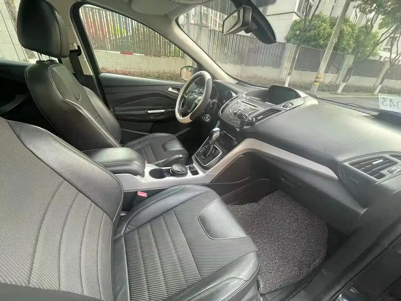 Ford Kuga 2013 1.6L GTDi 2WD Fashion Edition — миниатюра 21