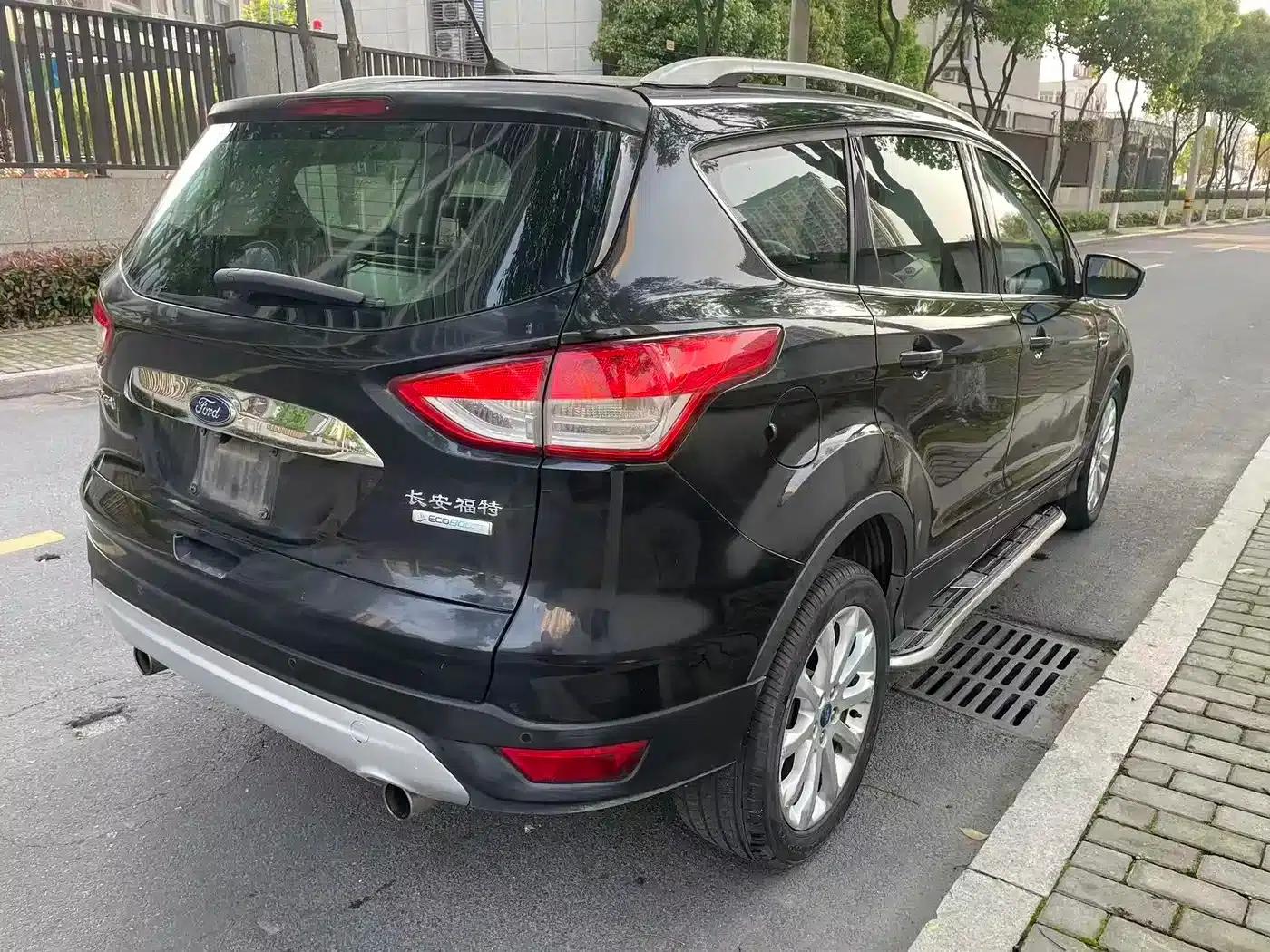 Ford Kuga 2013 1.6L GTDi 2WD Fashion Edition — миниатюра 6