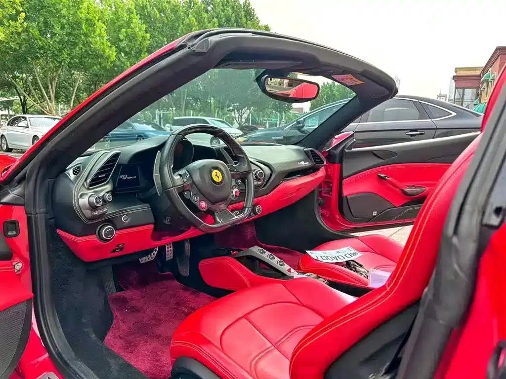2015 Ferrari 488 Spider — миниатюра 6