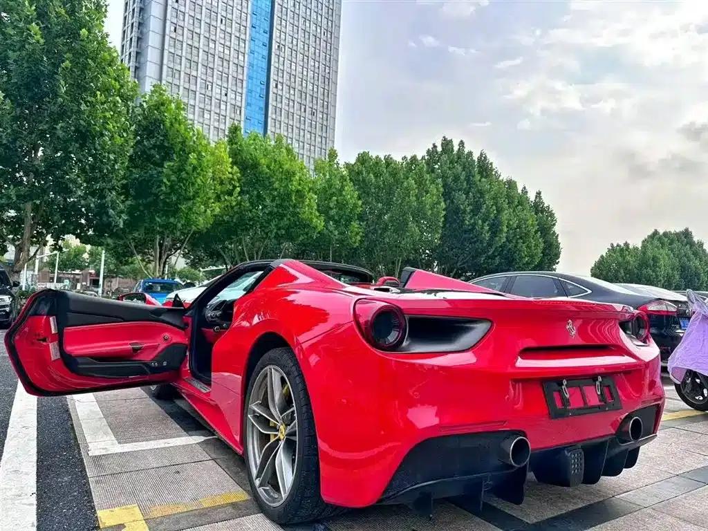 2015 Ferrari 488 Spider — миниатюра 8