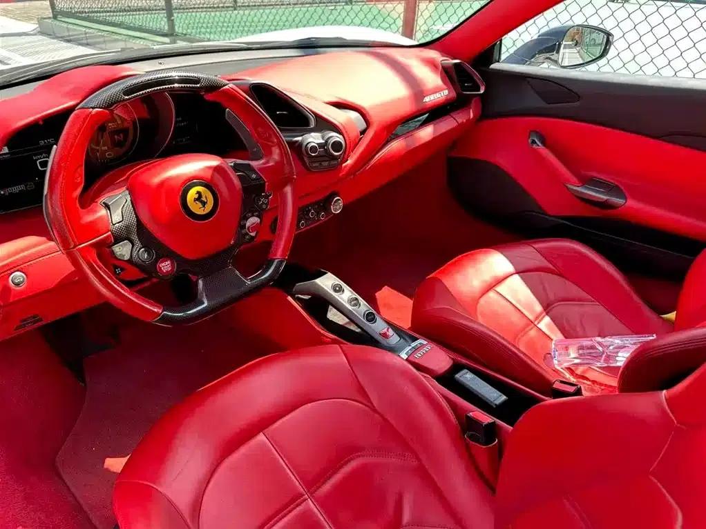 2015 Ferrari 488 GTB — миниатюра 6
